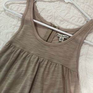 Flowy Neutral Tank